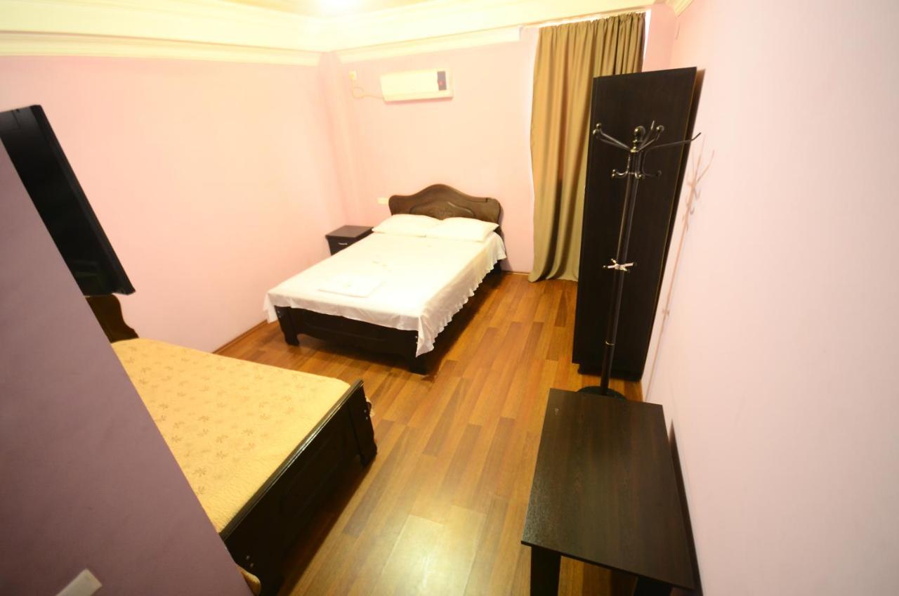 Hotel Peria Batumi Exterior photo